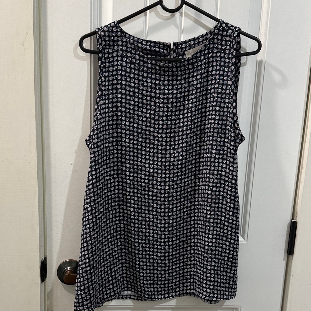 LOFT Black and White Geometric Sleeveless Blouse